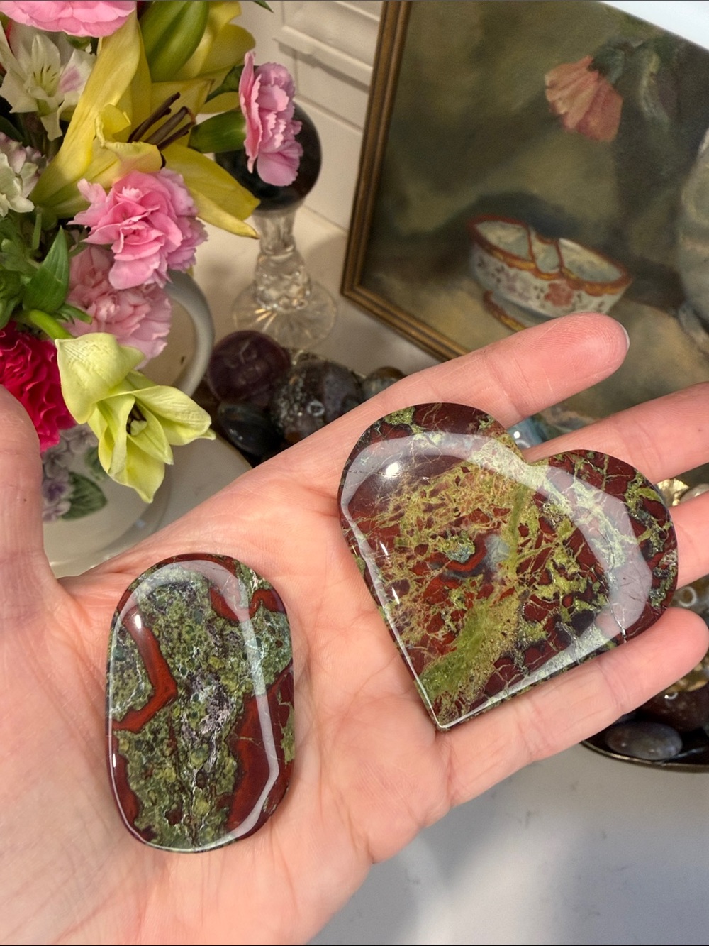 Dragon Blood Stone Heart & Palm Stone Set: C1001